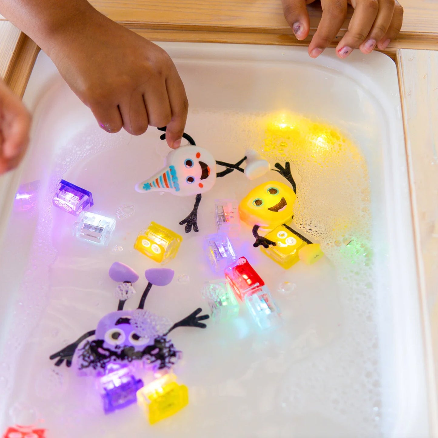 Glo Pals Character - Party Pal (Multicoloured)