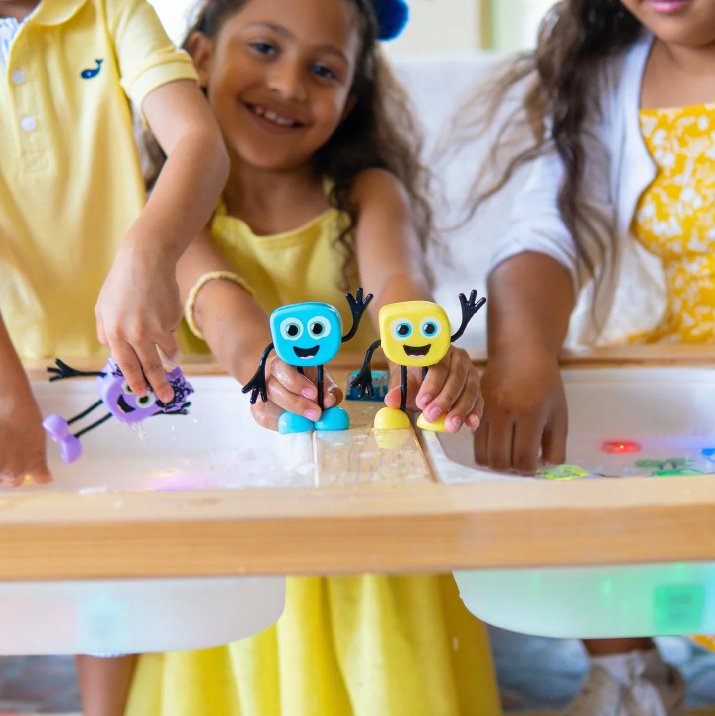 Glo Pals Character - Blair (Blue)