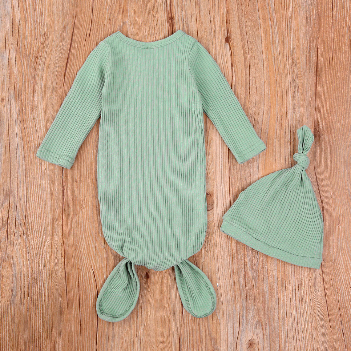 Finley Ribbed Long Sleeve Knotted Baby Gown & Hat Set