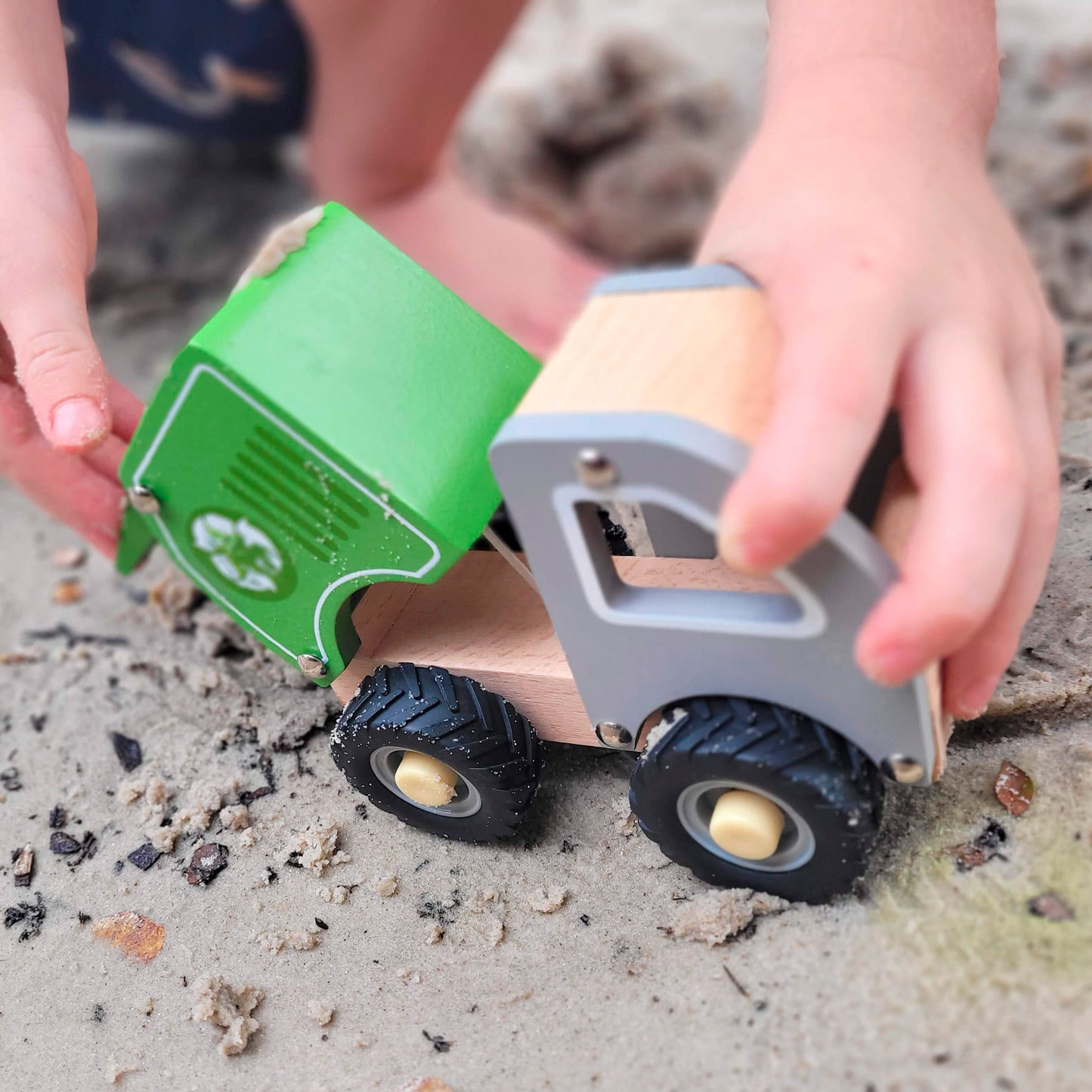 Wooden Recycle Truck