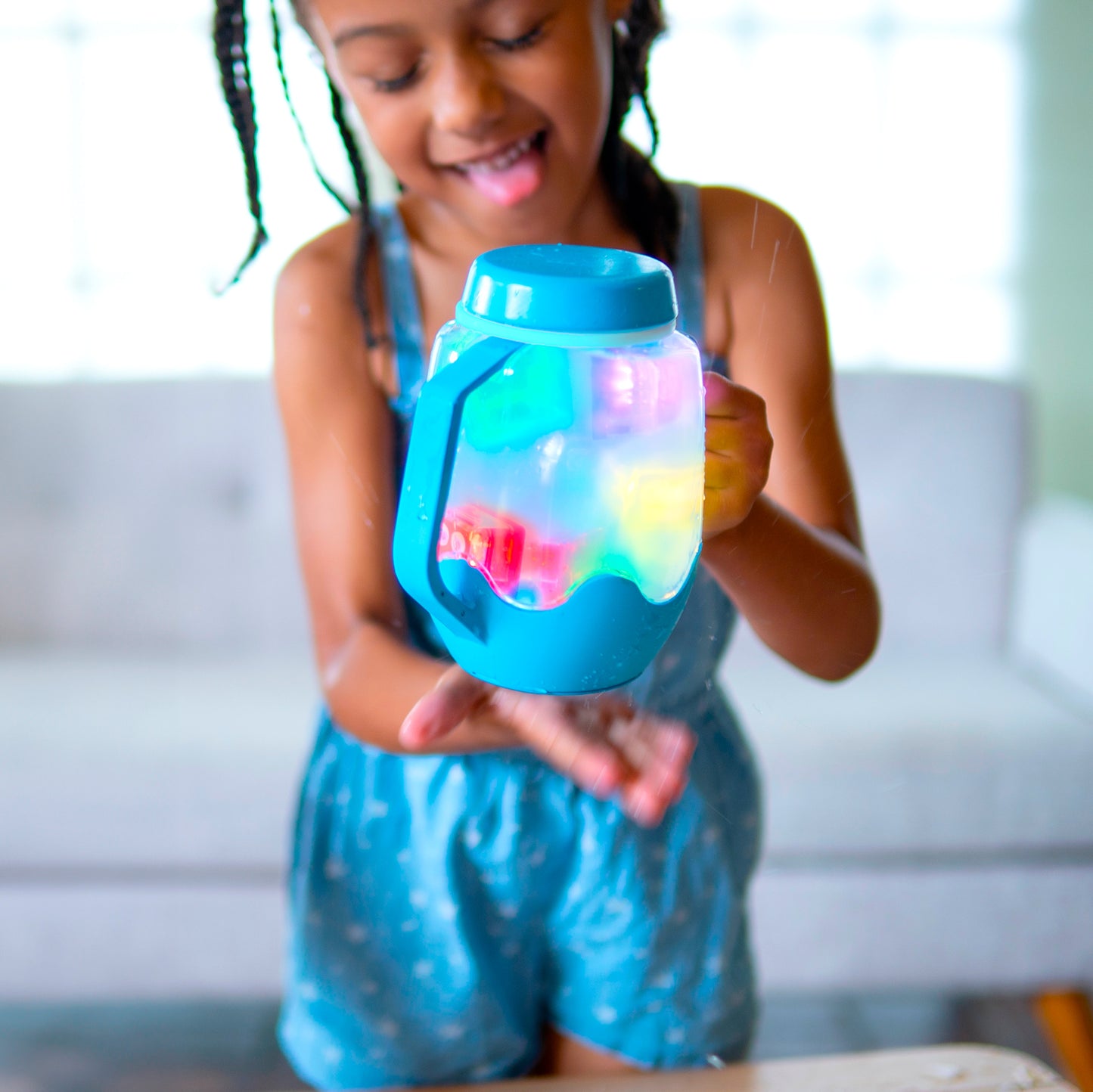 Glo Pals Sensory Play Jar - Blue
