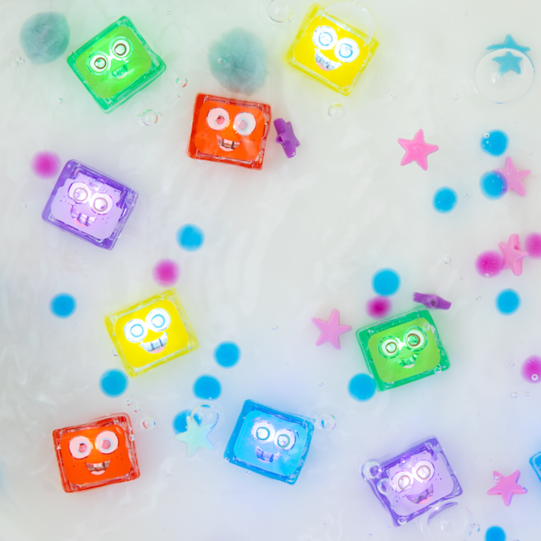 Glo Pals Water Activated Light-Up Cubes - Blair (Blue)
