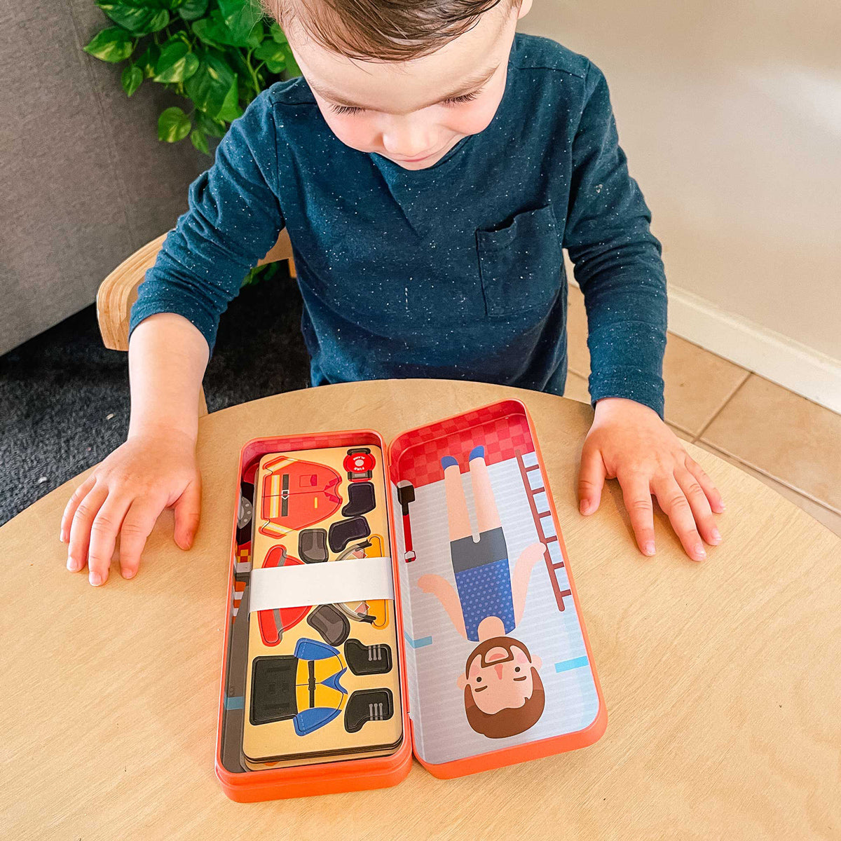 Magnetic Puzzle Box - Firefighter