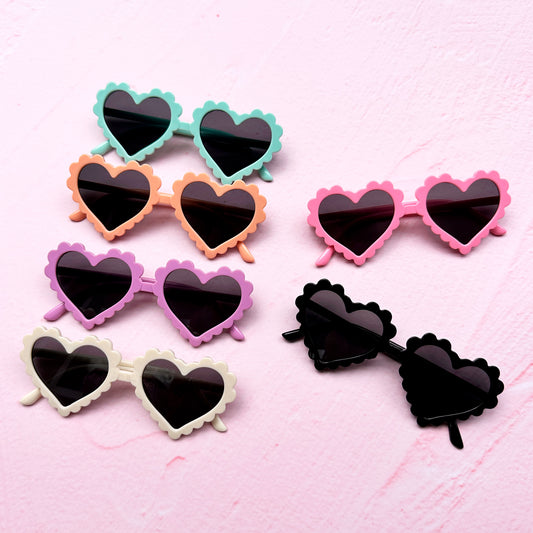 Dolly Vintage Love Heart Sunglasses