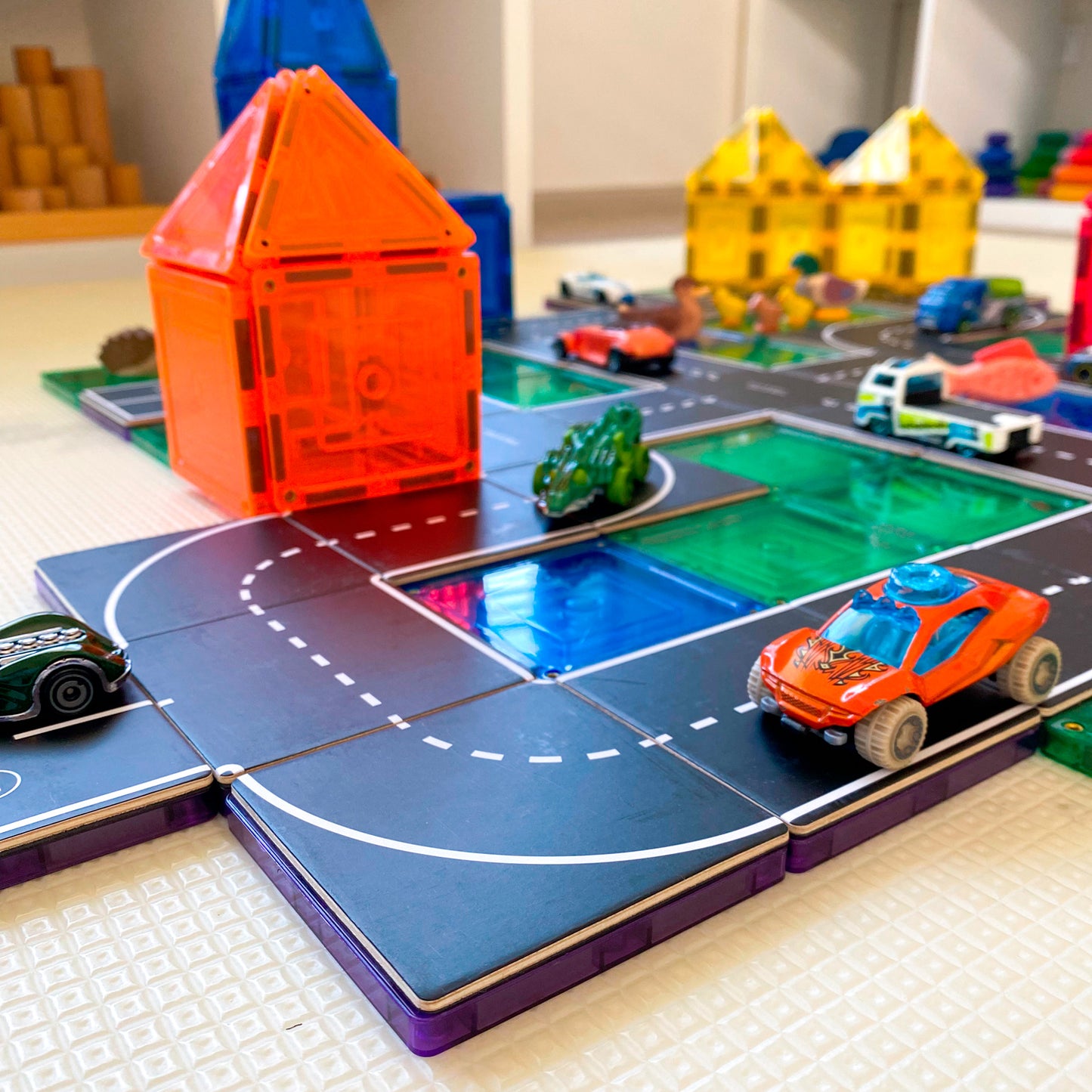 Learn & Grow Magnetic Tile Topper - Road Pack (40 Pieces)